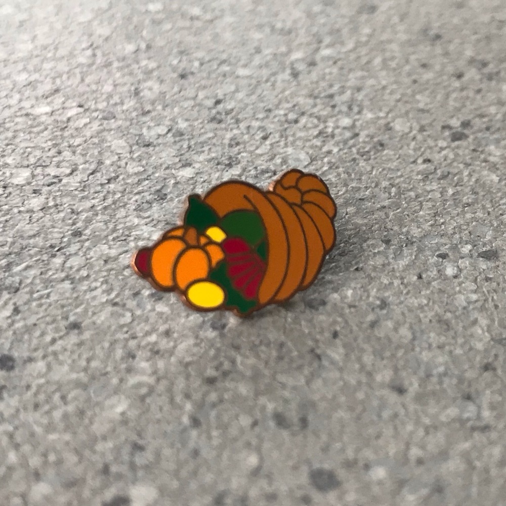 Rick Gear Vintage Retro Cornucopia Enamel Pin - Picture 3 of 8